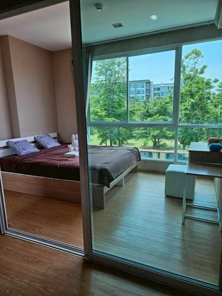 bedroom and room interior of One Plus Nineteen 4 Condominium