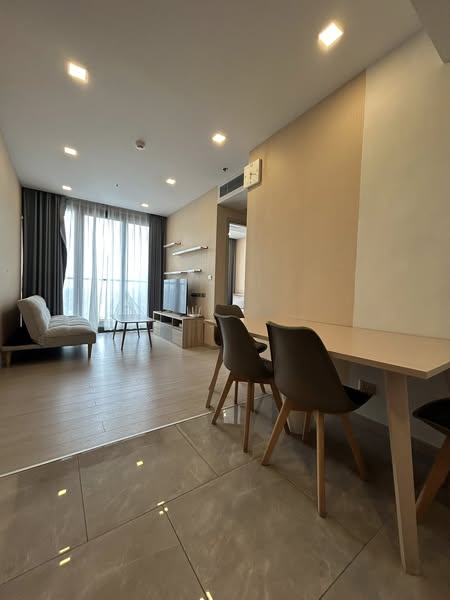 room interior of One9Five Asoke – Rama 9