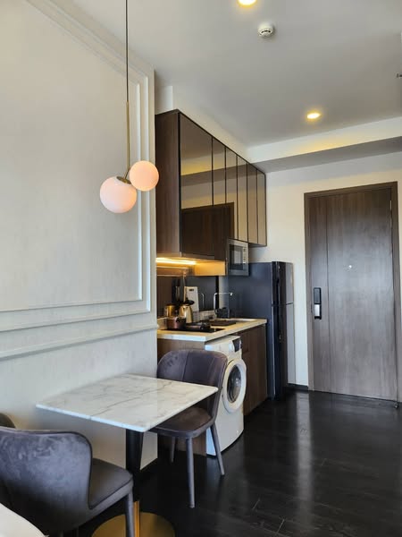Park​ Origin​ Thonglor