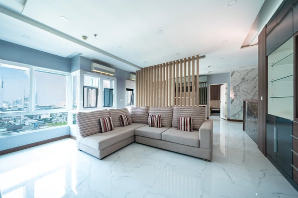 living room of PG Rama 9