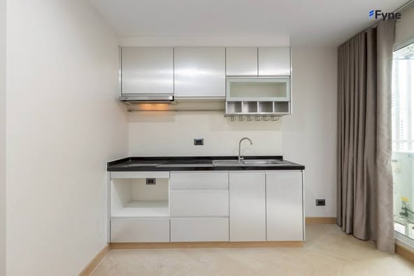 kitchen of Supalai Wellington