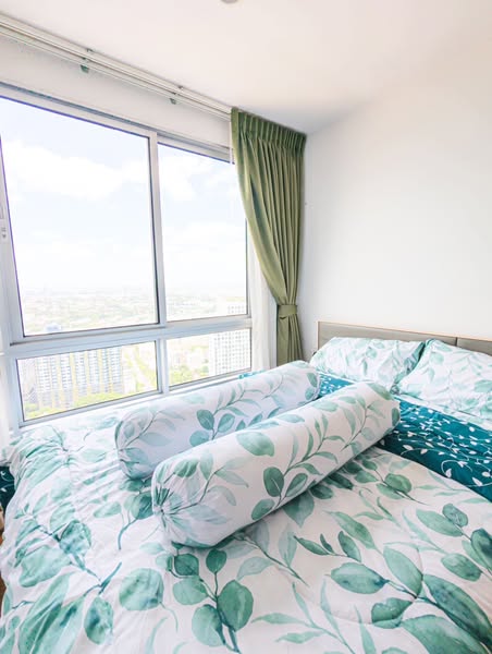 bedroom of THE BASE Sukhumvit 77