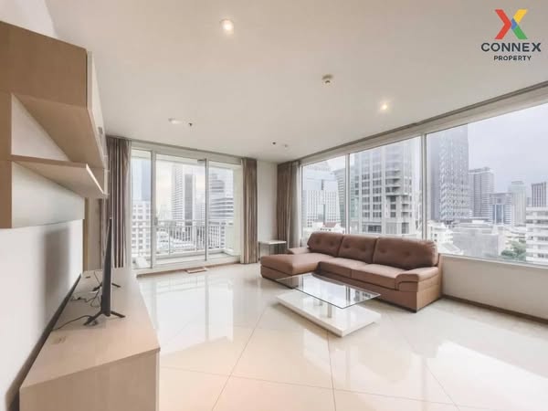 bedroom and living room of THE EMPIRE PLACE SATHON