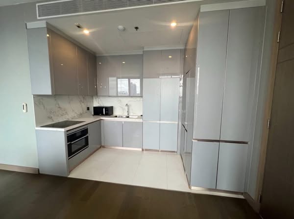 room interior and kitchen of THE ESSE at SINGHA COMPLEX