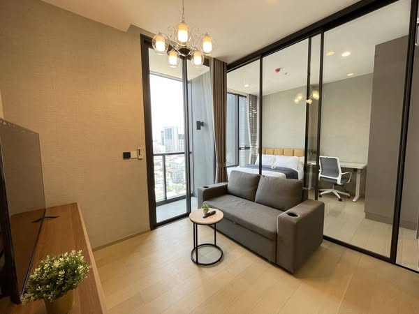 living room and bedroom and room interior of THE EXTRO Phayathai-Rangnam