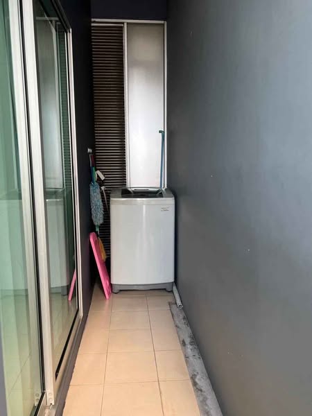 bathroom of The Key Cheangwattana