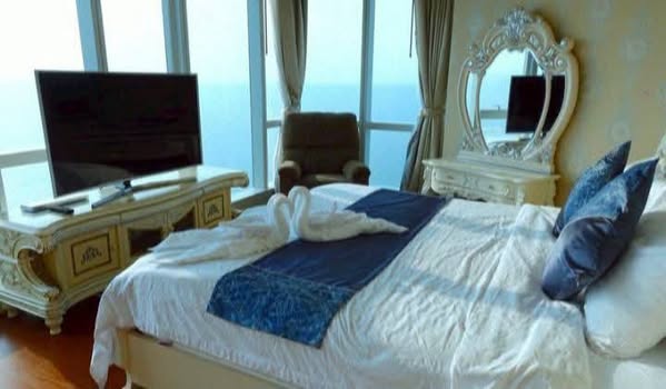 bedroom of The Palm Wongamat Beach Pattaya
