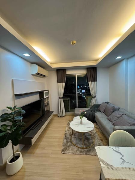 living room of Thru Thong Lor