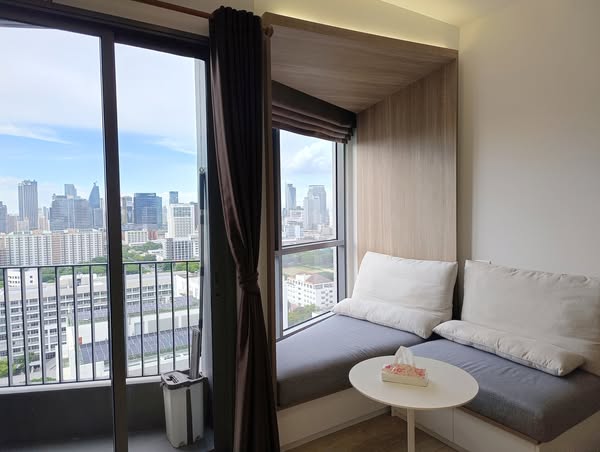 bedroom of Triple Y Residence