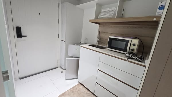 room interior of Triple Y Residence