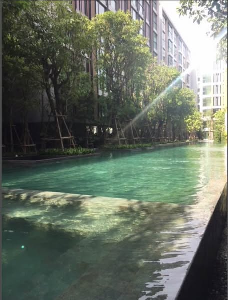 pool of VTARA36 Condominium