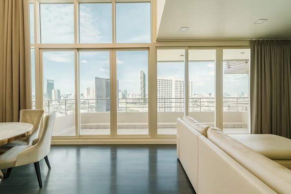 living room and room interior of Watermark Chao Phraya