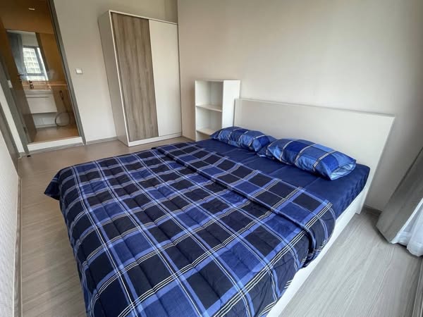 bedroom of Life Asoke Hype