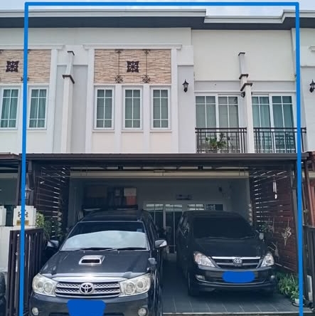 ขายทาวน์โฮม สูง 2 ชั้น พื้นที่ 20 ตร.ว. 3 นอน 2 น้ำ 1 ครัว เดอะเมโทร รัตนาธิเบศร์