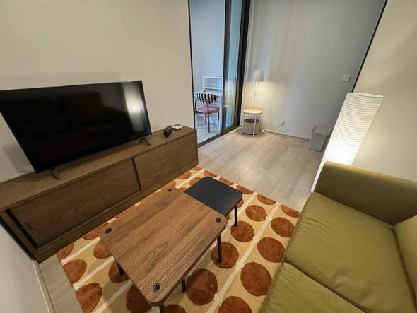 living room and bedroom of Aspire Onnut Station