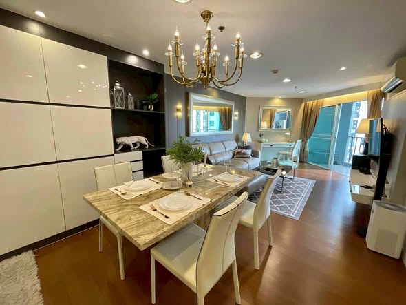 room interior of Belle Grand Rama 9