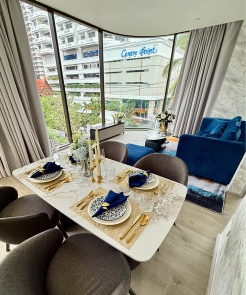 room interior of Fynn Asoke