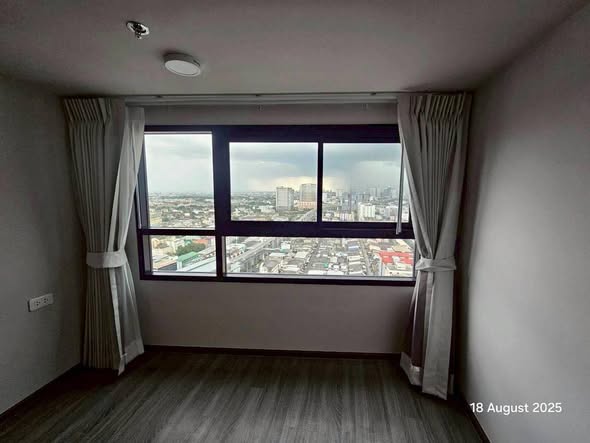 bedroom of Ideo Ramkamhaeng Lamsali Station