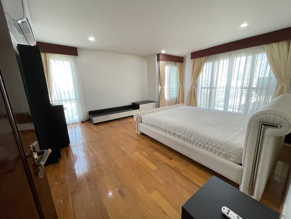bedroom of Le Celeste Condominium เลอเซเเลส คอนโดมิเนียม