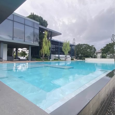 pool of Mantana 2 Bangna Km. 7