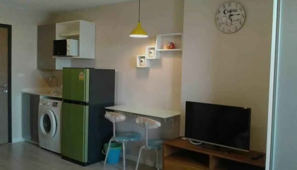 bedroom of Metro Luxe Rama 4