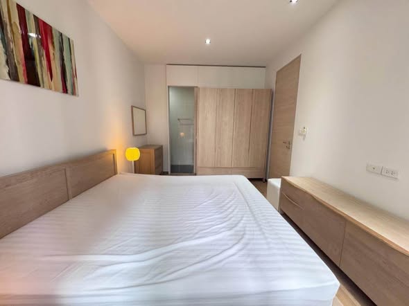 bedroom of Park Origin Phrom Phong