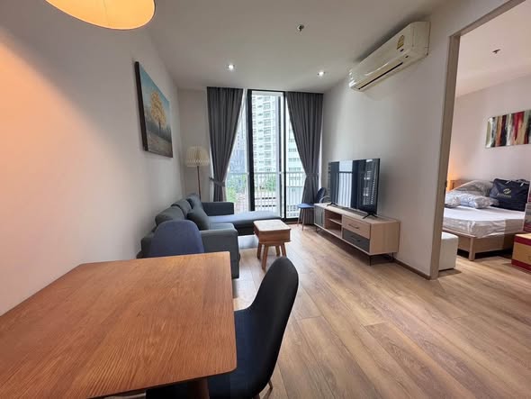 bedroom of Park Origin Phrom Phong