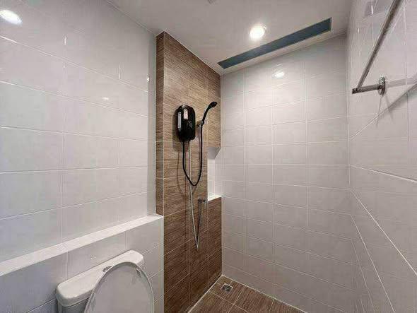 bathroom of Pleno Sukhumvit-Bangna 2