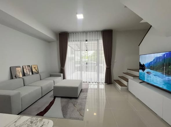 living room of Pleno Sukhumvit-Bangna 2