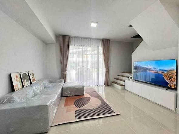 living room and bedroom of Pleno Sukhumvit-Bangna 2