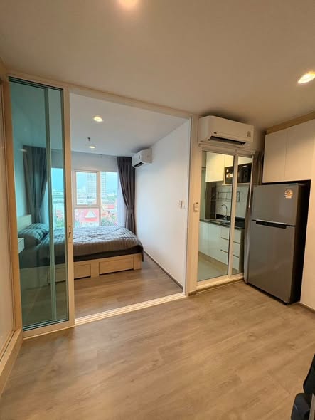 bedroom and room interior of Regent Home Bangna (รีเจ้นท์โฮม บางนา)