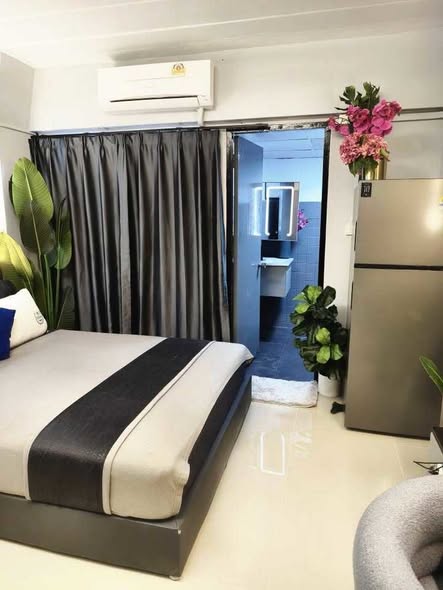 bedroom of Sarasinee Condominium