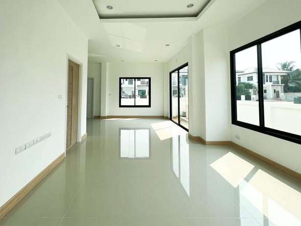 room interior of SIS story house