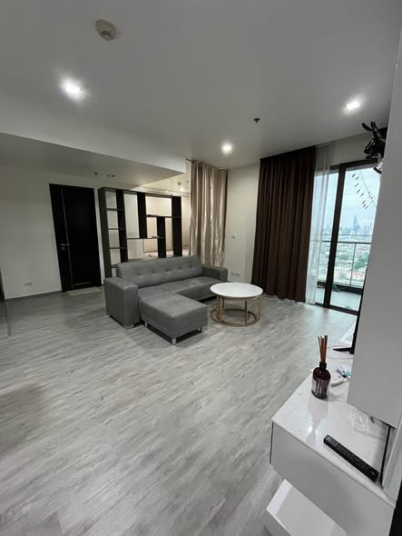 living room and bedroom of StarView Rama 3