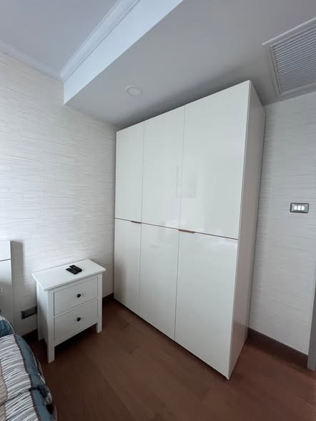 bedroom and room interior of Supalai Oriental Sukhumvit 39