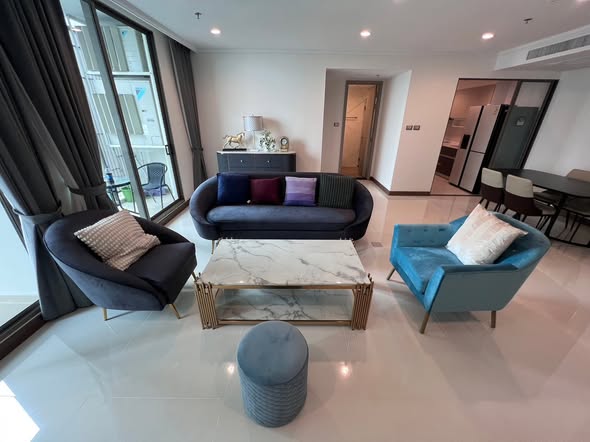 living room of Supalai Oriental Sukhumvit 39