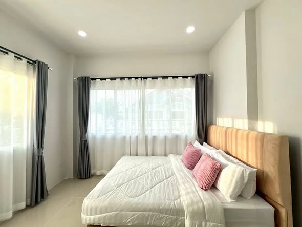 bedroom of The Corner House Bangkok