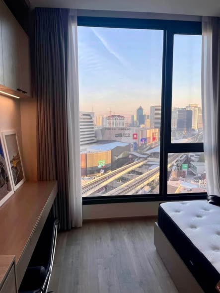 bedroom of The Crest Park Residences