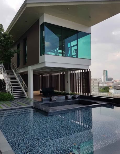 pool of The Stage Taopoon – Interchange