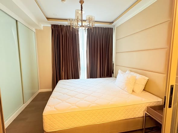 bedroom of Amaranta Residence