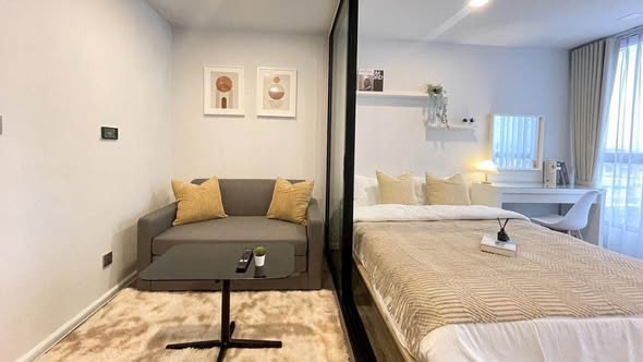 bedroom of Atmoz รัชดา-ห้วยขวาง คอนโด