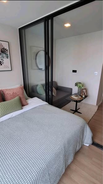 bedroom and room interior of Atmoz รัชดา-ห้วยขวาง คอนโด