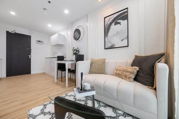 living room and bedroom of Casa Condo Asoke-Dindaeng