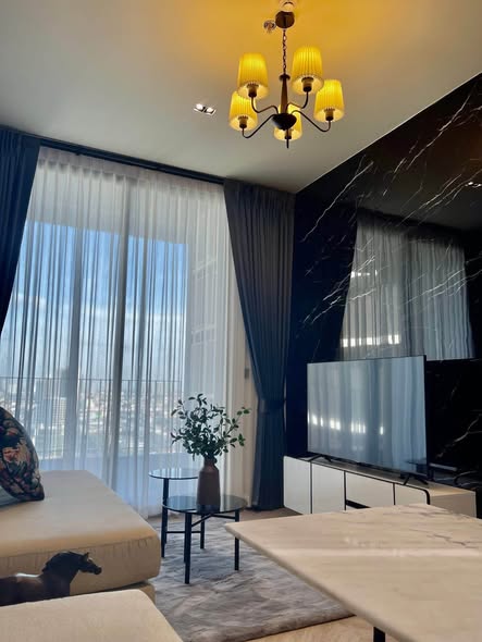 living room of Chapter Charoennakhon–Riverside