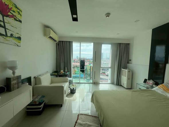 bedroom of City Center Residence