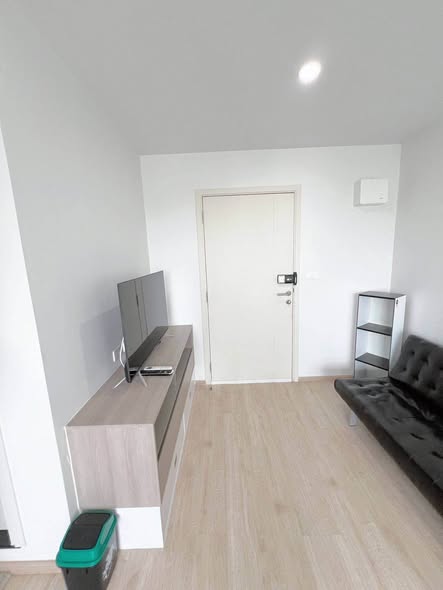 Elio Del Moss Phaholyothin