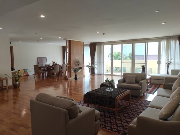 living room and room interior of GM Height