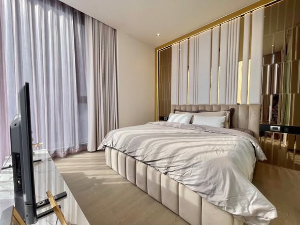 bedroom of HYDE Heritage Thonglor, Sukhumvit 59 main road