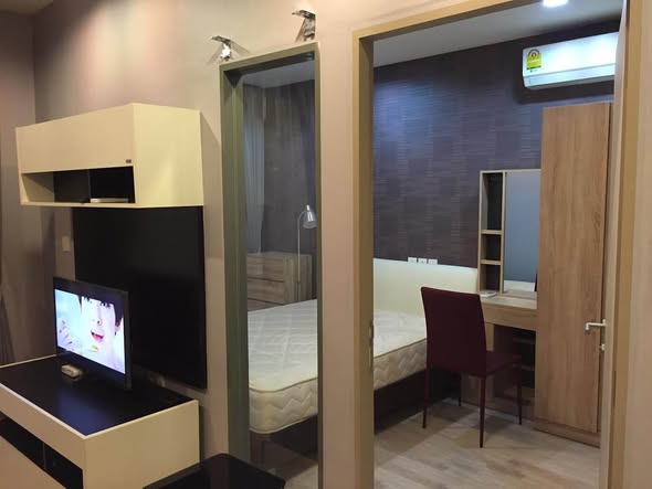 bedroom of Ideo Mobi Sukhumvit 81