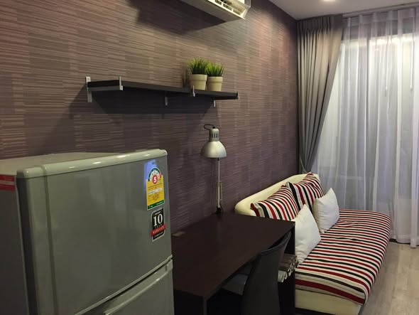 bedroom of Ideo Mobi Sukhumvit 81